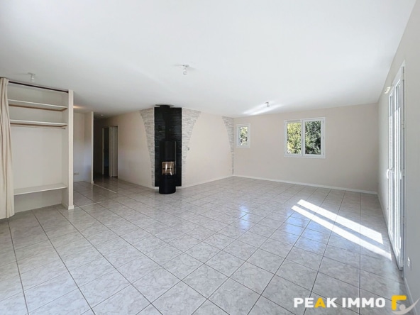 Maison Vougy 5 pièce(s) 113.57 m2