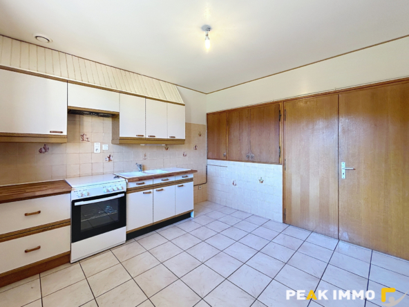 .PEILLONNEX   À louer : Appartement duplex T4 avec balcon et