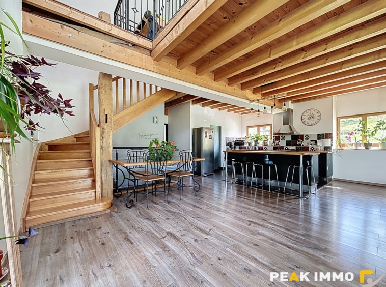 Maison T5 - 174 m2 - Saint Offenge