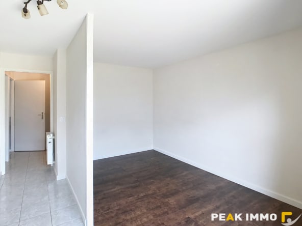Appartement rez-de-jardin - 30.85 m2 - DOUSSARD