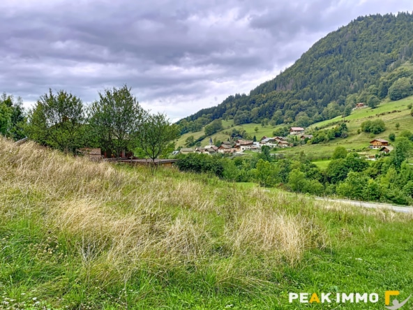 Terrain constructible 950 m2 - LE BOUCHET MONT CHARVIN