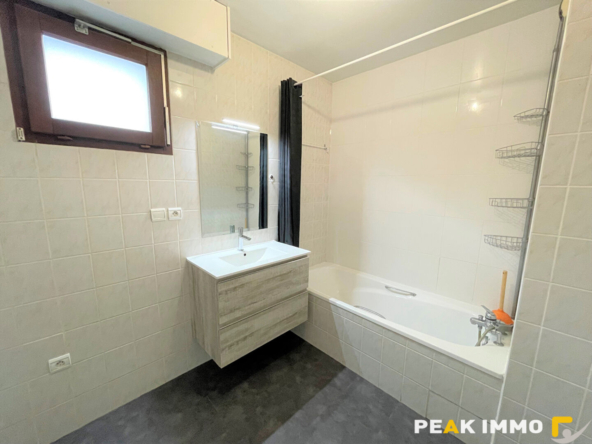 CRANVES-SALES   À louer : appartement T3 de 66,82 m2
