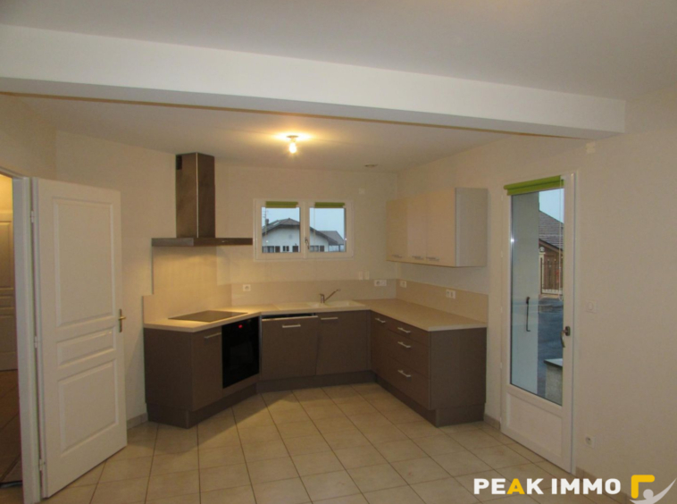 Location maison 7 pièces Peillonnex