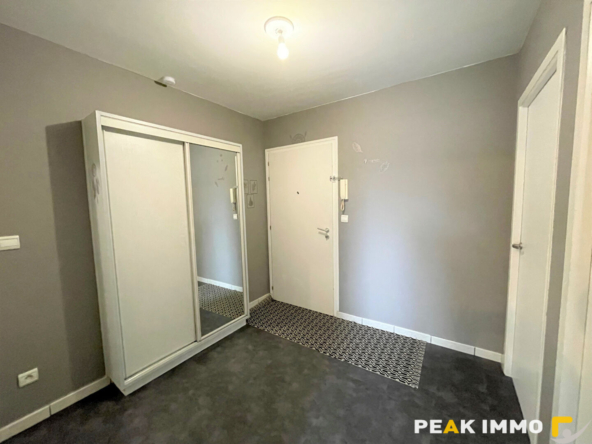 CRANVES-SALES   À louer : appartement T3 de 66,82 m2