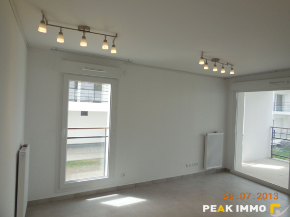 SAINT-JULIEN-EN-GENEVOIS   T3 récent avec balcon, garage et