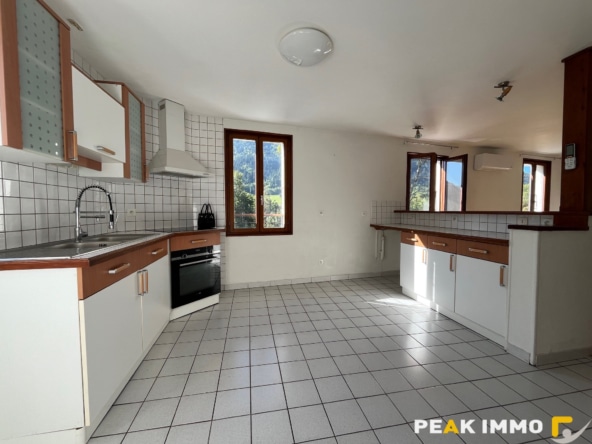 SAINT-JOIRE : Appartement 3 chambres 96m2