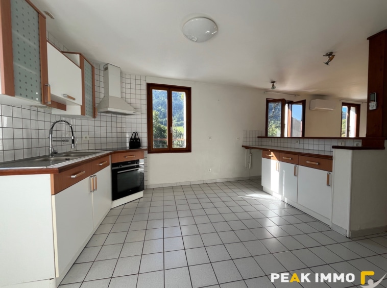 SAINT-JOIRE : Appartement 3 chambres 96m2