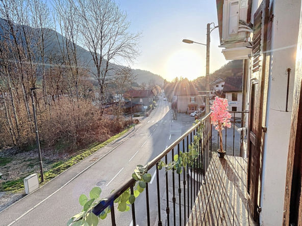 SAINT-JOIRE : Appartement 3 chambres 96m2