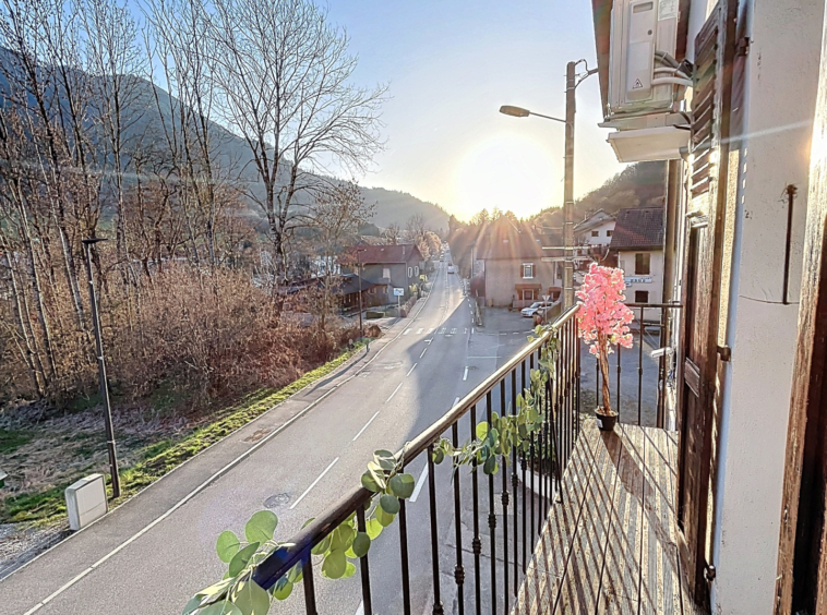 SAINT-JOIRE : Appartement 3 chambres 96m2