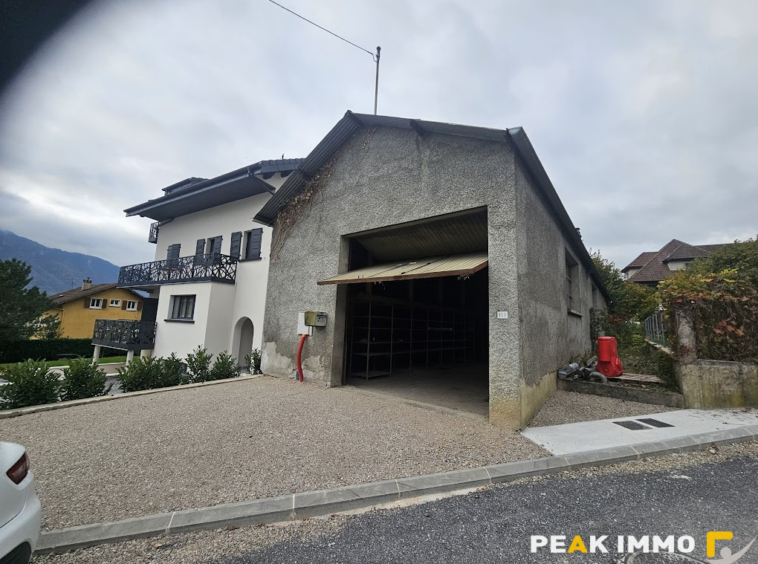 BONNEVILLE-Exclusivité Garage 140 m2 SUR TERRAIN 277 M2