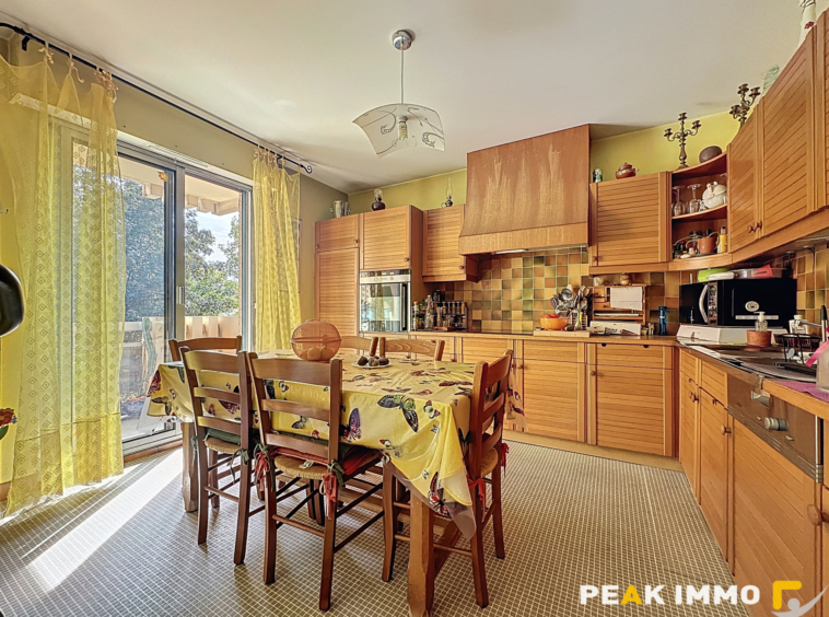 Appartement 3 pièces - 100 m2 - Rumilly