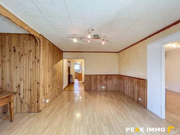 Appartement T4 -74 m2 - Cave de 10 m2 - Balcon