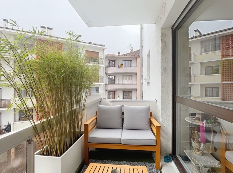 Studio 20m2 avec balcon - Annecy / secteur gare - vendu loué