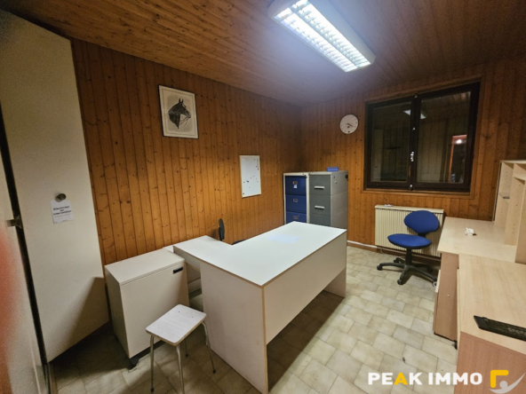 BONNEVILLE-Exclusivité Garage 140 m2 SUR TERRAIN 277 M2