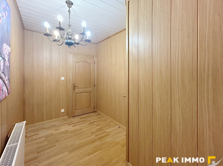 LUCINGES   À louer : charmante maison de village F4 de 84 m2