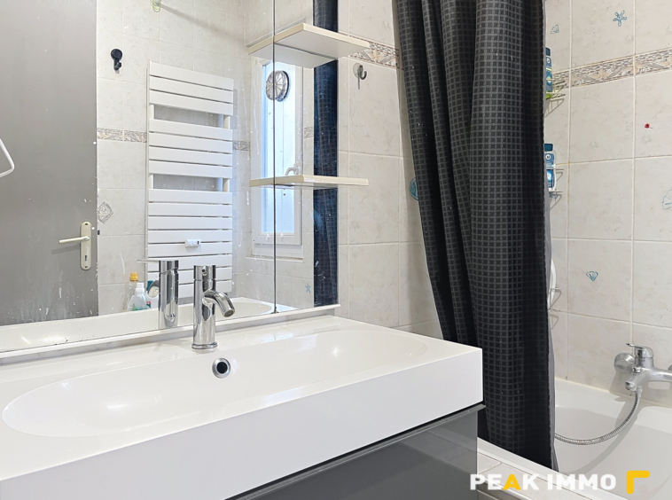 EN EXCLUSIVITE BONS EN CHABLAIS CENTRE APPARTEMENT DE TYPE T