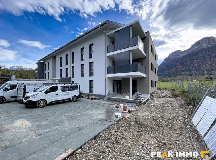 Appartement T4  R+2 86 m2 Centre de Doussard