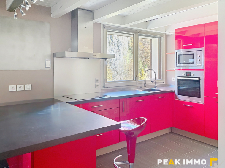 À louer   Superbe T3 duplex rénové   La Tour