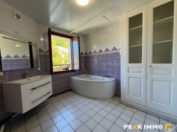 SAINT-JOIRE : Appartement 3 chambres 96m2