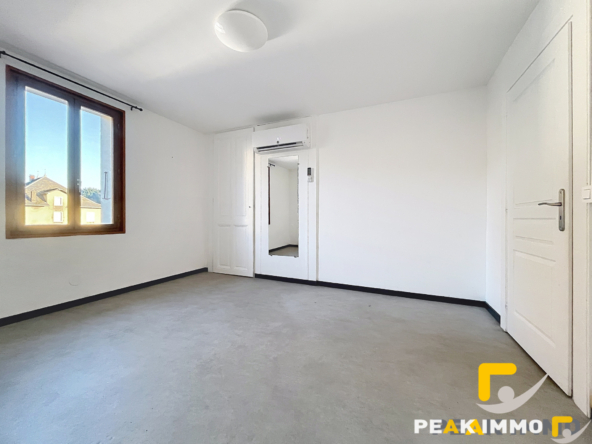 SAINT-JOIRE : Appartement 3 chambres 96m2