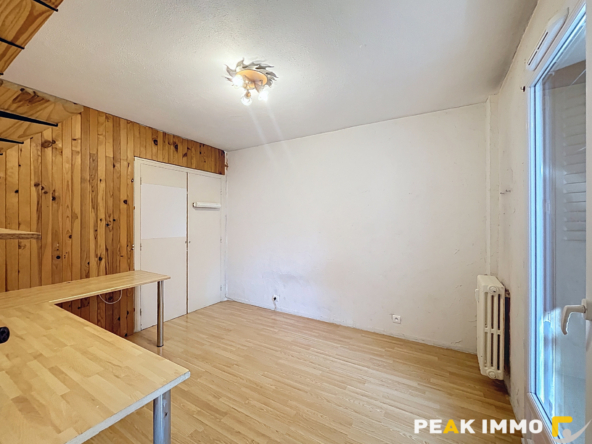 Appartement T4 -74 m2 - Cave de 10 m2 - Balcon