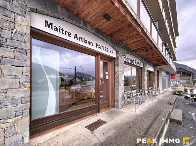 À louer à Marignier    Local commercial modulable avec grand