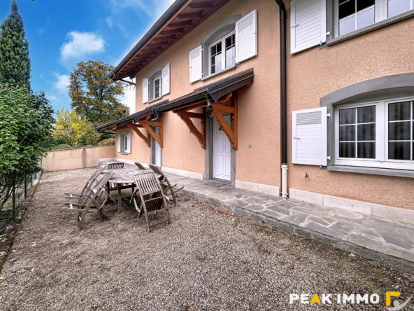 LUCINGES   À louer : charmante maison de village F4 de 84 m2