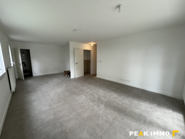 À louer   Appartement T3 neuf avec jardin à Viuz-en-Sallaz
