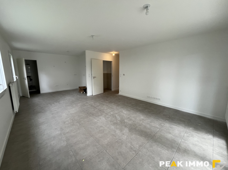 À louer   Appartement T3 neuf avec jardin à Viuz-en-Sallaz