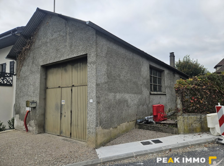 BONNEVILLE-Exclusivité Garage 140 m2 SUR TERRAIN 277 M2