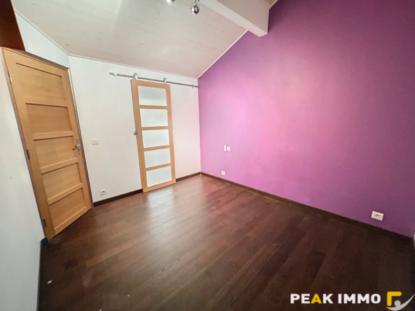 À louer   Superbe T3 duplex rénové   La Tour