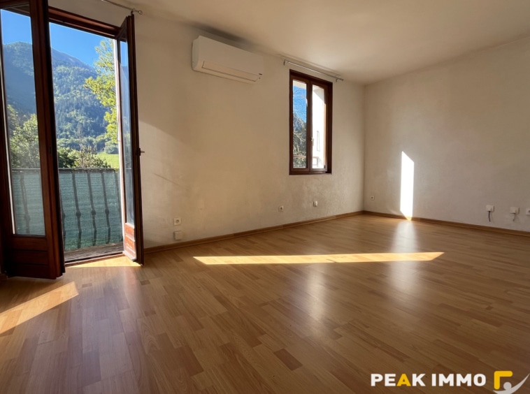 SAINT-JOIRE : Appartement 3 chambres 96m2