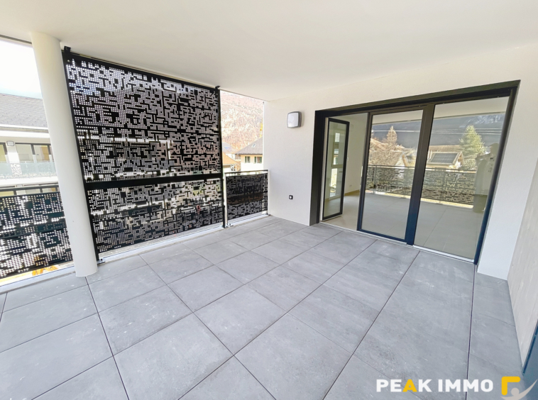 Appartement T4  R+2 86 m2 Centre de Doussard