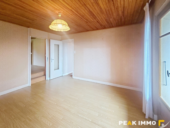 FILLINGES - Maison avec dépendances sur 590 m2 de terrain