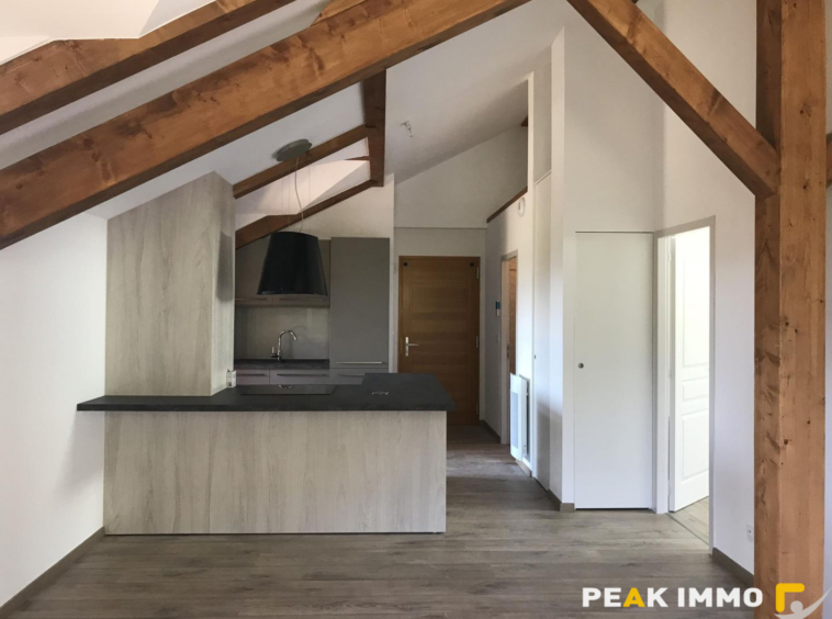 Location appartement 4 pièces - T3 Ville en sallaz