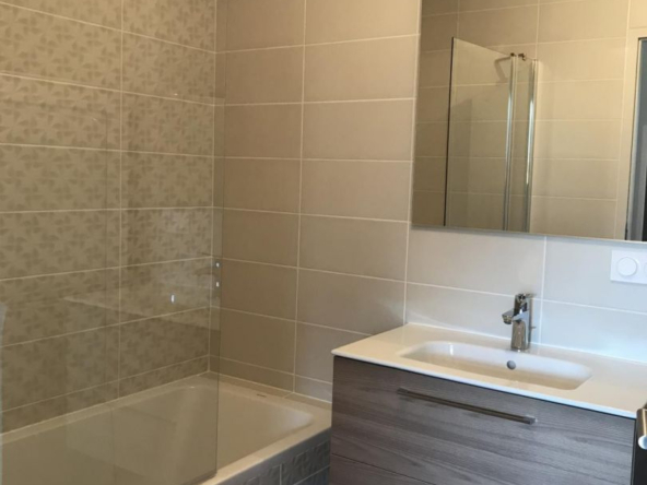 Location appartement 4 pièces - T3 Ville en sallaz