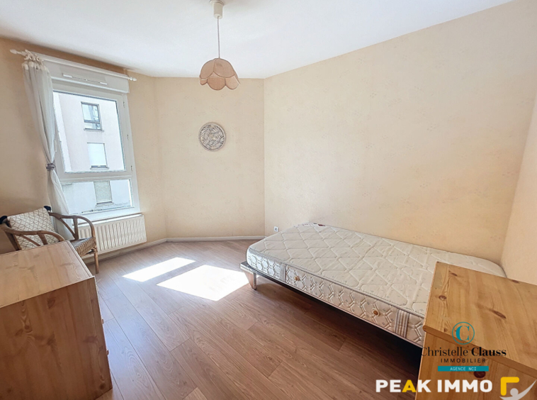 ANNEMASSE   À LOUER   BEL APPARTEMENT T3 MEUBLÉ AVEC GARAGE