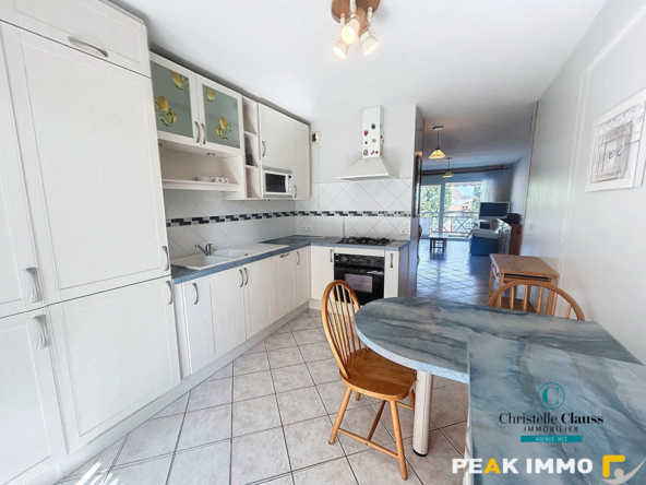 ANNEMASSE   À LOUER   BEL APPARTEMENT T3 MEUBLÉ AVEC GARAGE