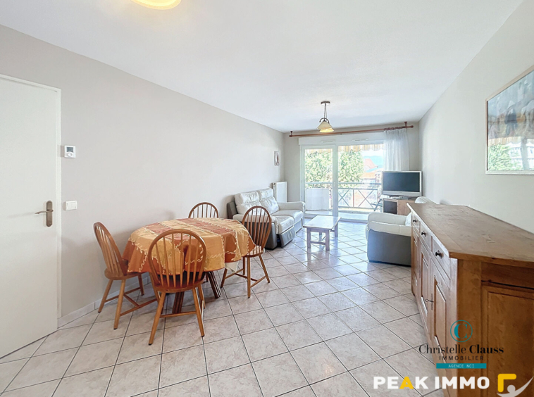 ANNEMASSE   À LOUER   BEL APPARTEMENT T3 MEUBLÉ AVEC GARAGE