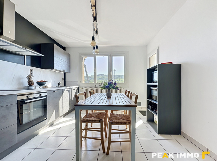 Appartement 4 pièces - 92 m2 - Rumilly