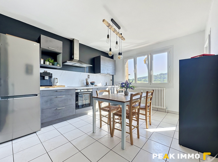 Appartement 4 pièces - 92 m2 - Rumilly
