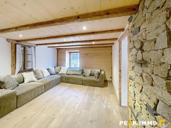 Appartement 5 pièces 130 m2 - DOUSSARD