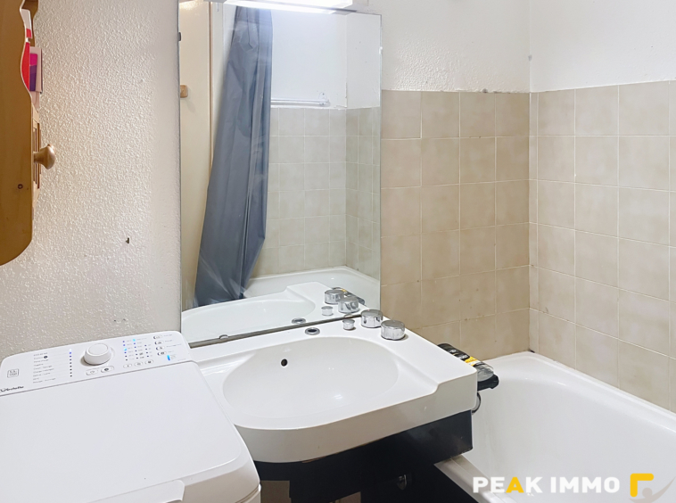 ONNION   À LOUER   STUDIO MEUBLÉ AVEC BALCON DANS RÉSIDENCE