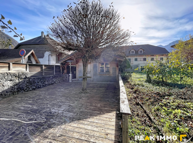 Appartement 5 pièces 130 m2 - DOUSSARD