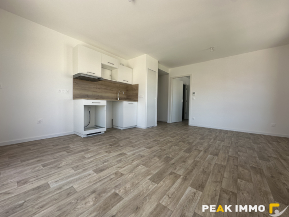 ANNEMASSE   À LOUER   BEL APPARTEMENT T2 RÉCENT AVEC BALCON