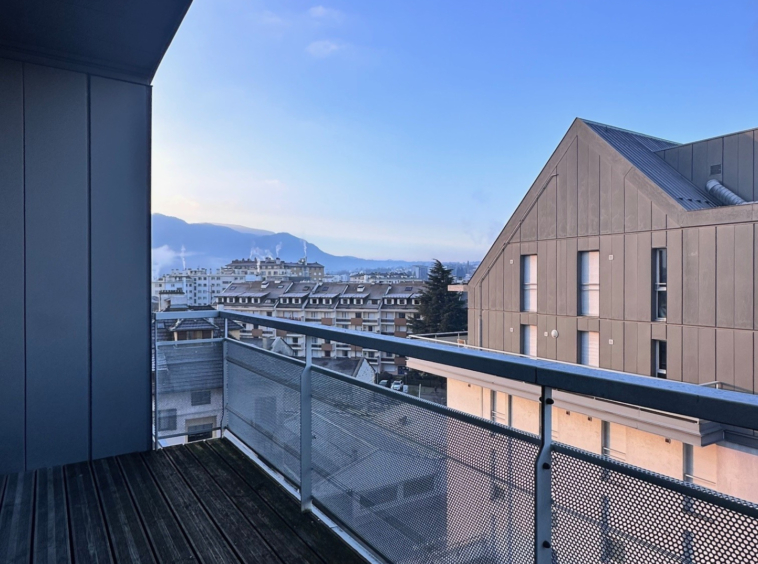 Appartement - 3 pièces - ANNECY