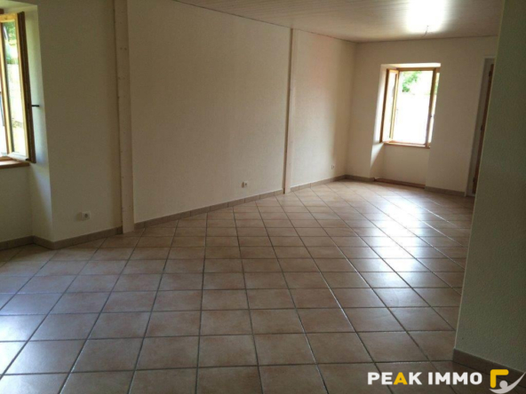 VIUZ-EN-SALLAZ   Au calme du lieu-dit Boisinges, découvrez c