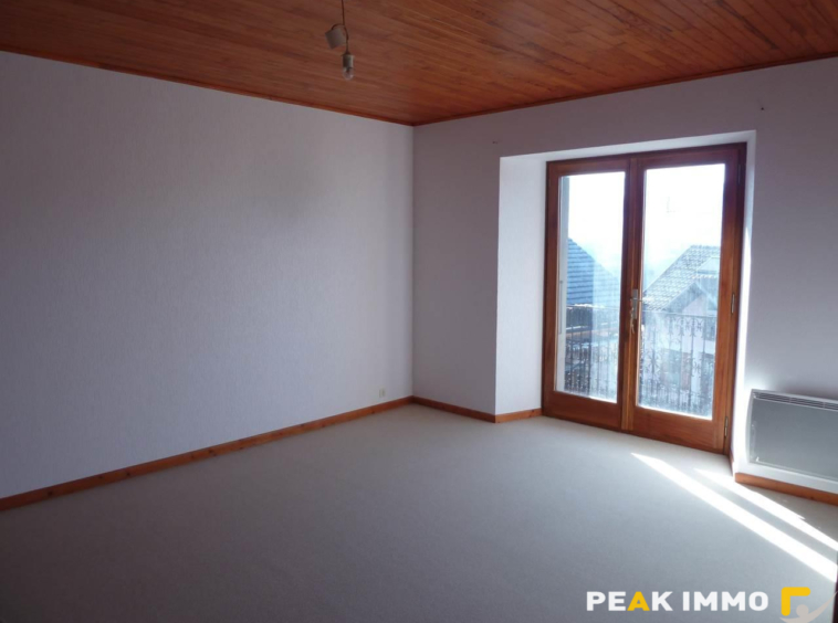 VIUZ-EN-SALLAZ   Au calme du lieu-dit Boisinges, découvrez c