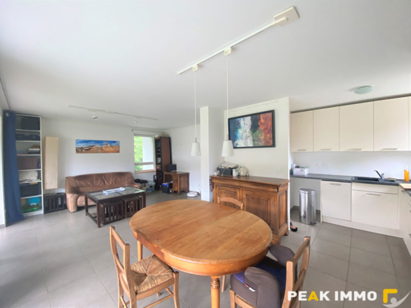 Appartement Saint Sixt 3 pièce(s) 66.76 m2