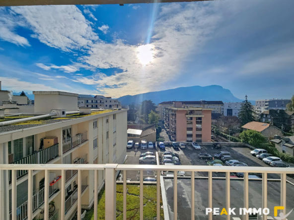 ECLUSIVITE-ANNEMASSE T3 AVEC CAVE ET GARAGE 79 M2